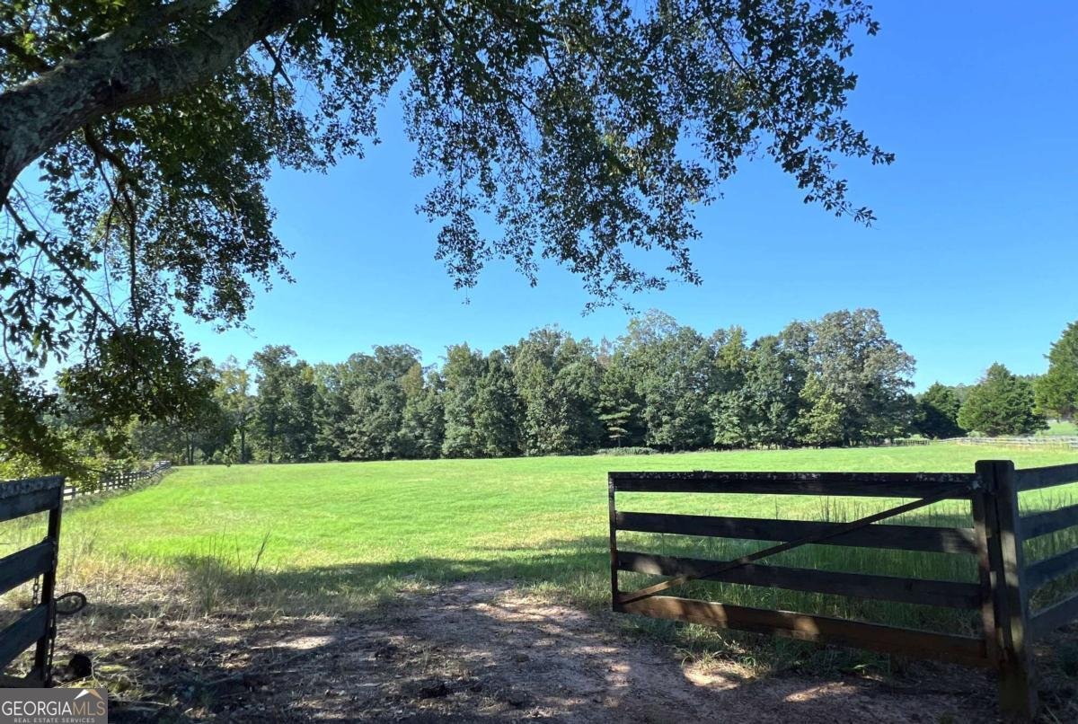 1202 Hodges Circle Mansfield - 77