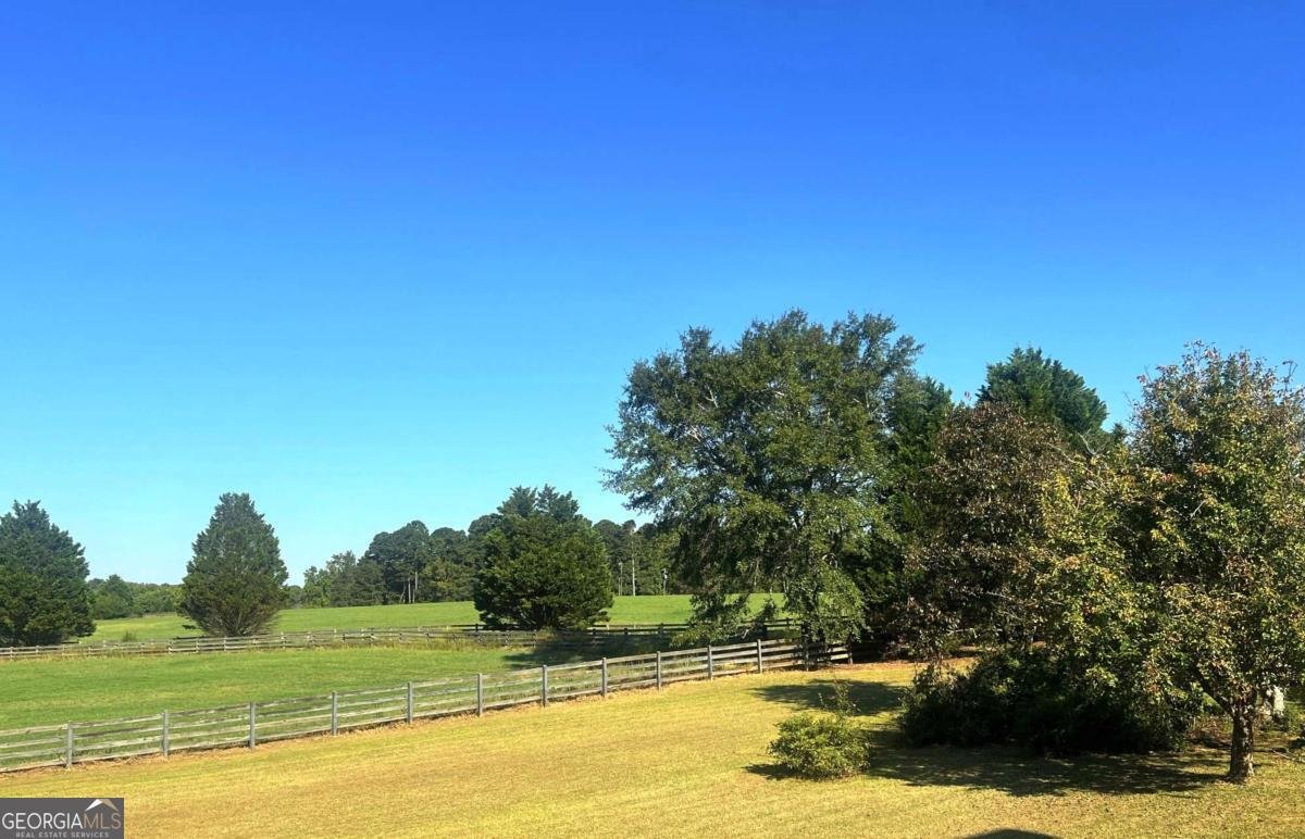 1202 Hodges Circle Mansfield - 78