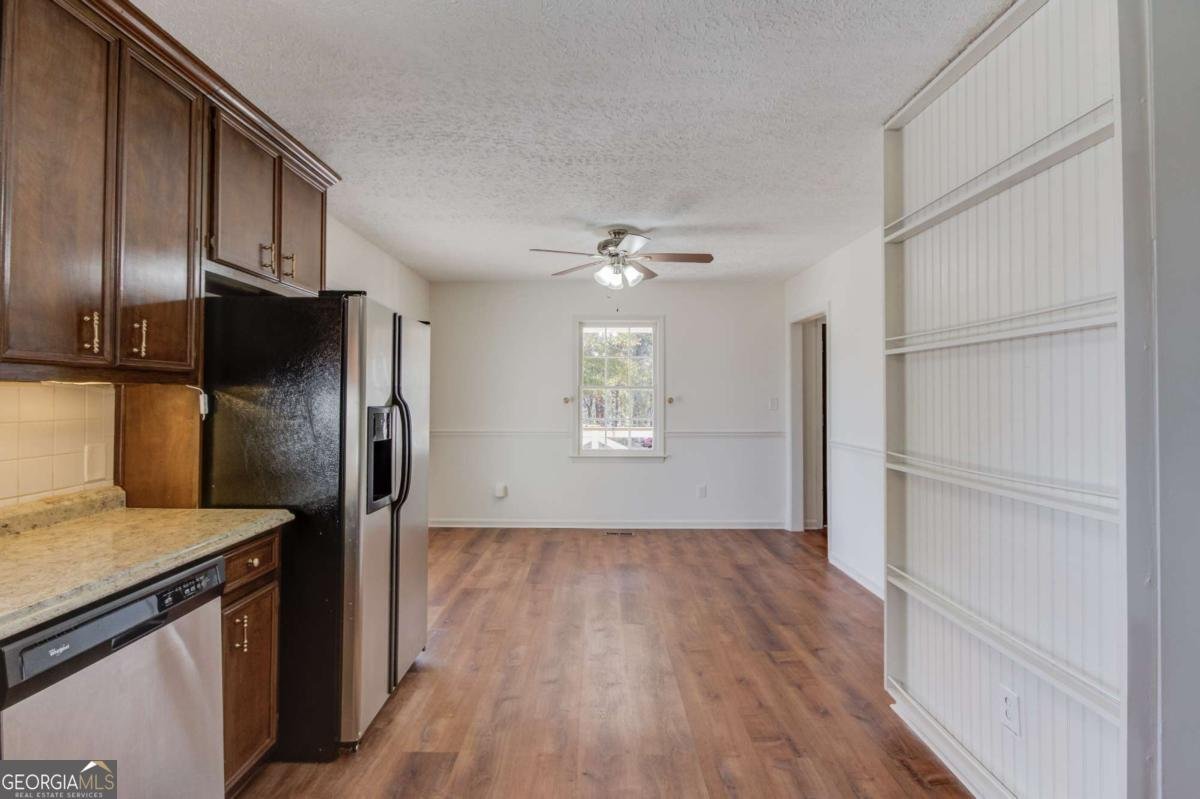 310 Lewis Circle Commerce - 18