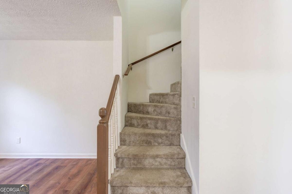 310 Lewis Circle Commerce - 22