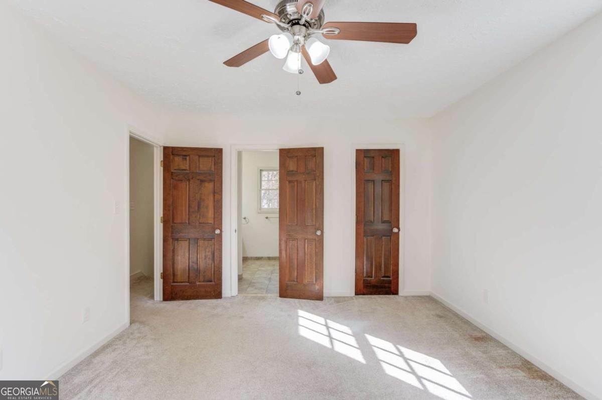 310 Lewis Circle Commerce - 24