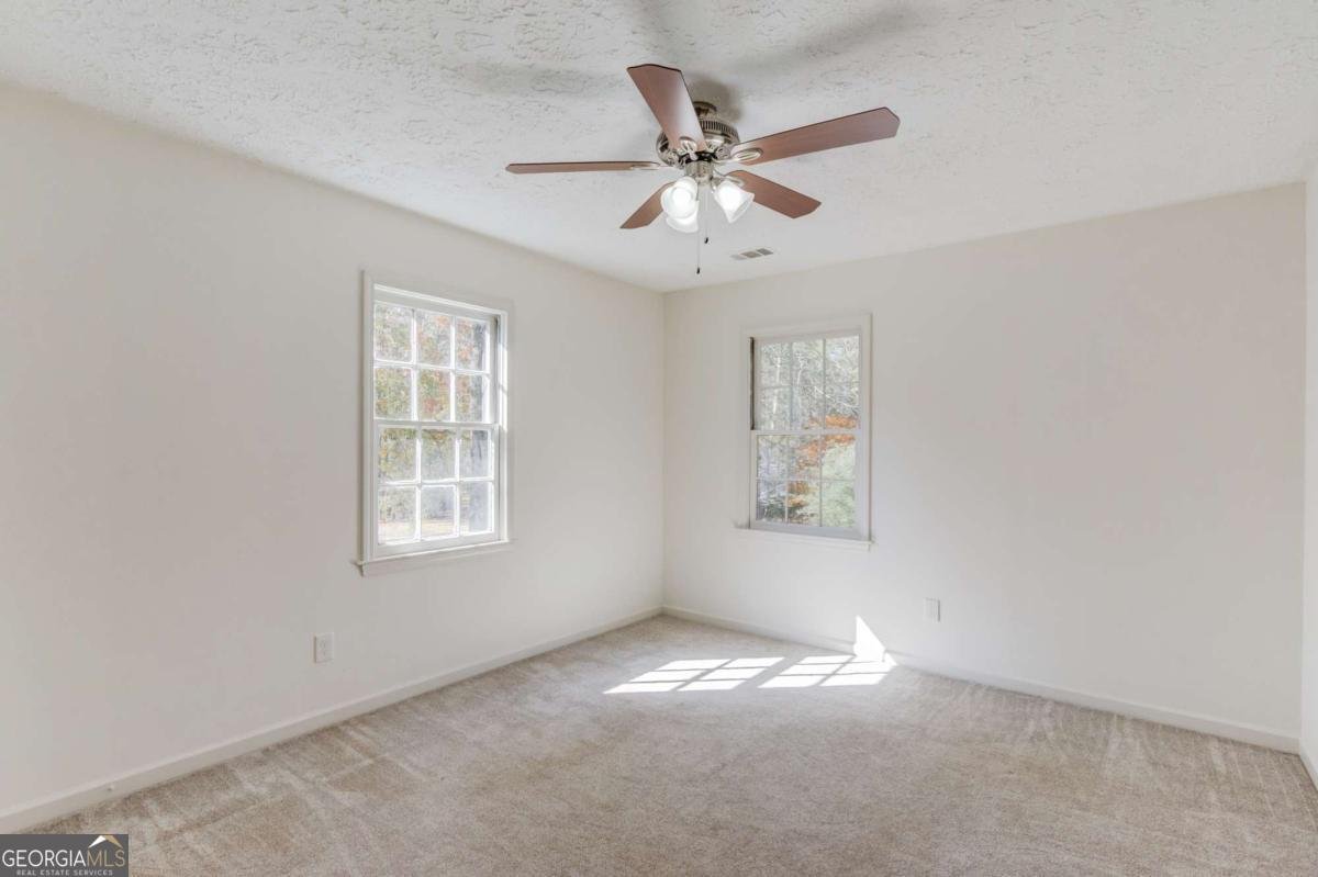 310 Lewis Circle Commerce - 27