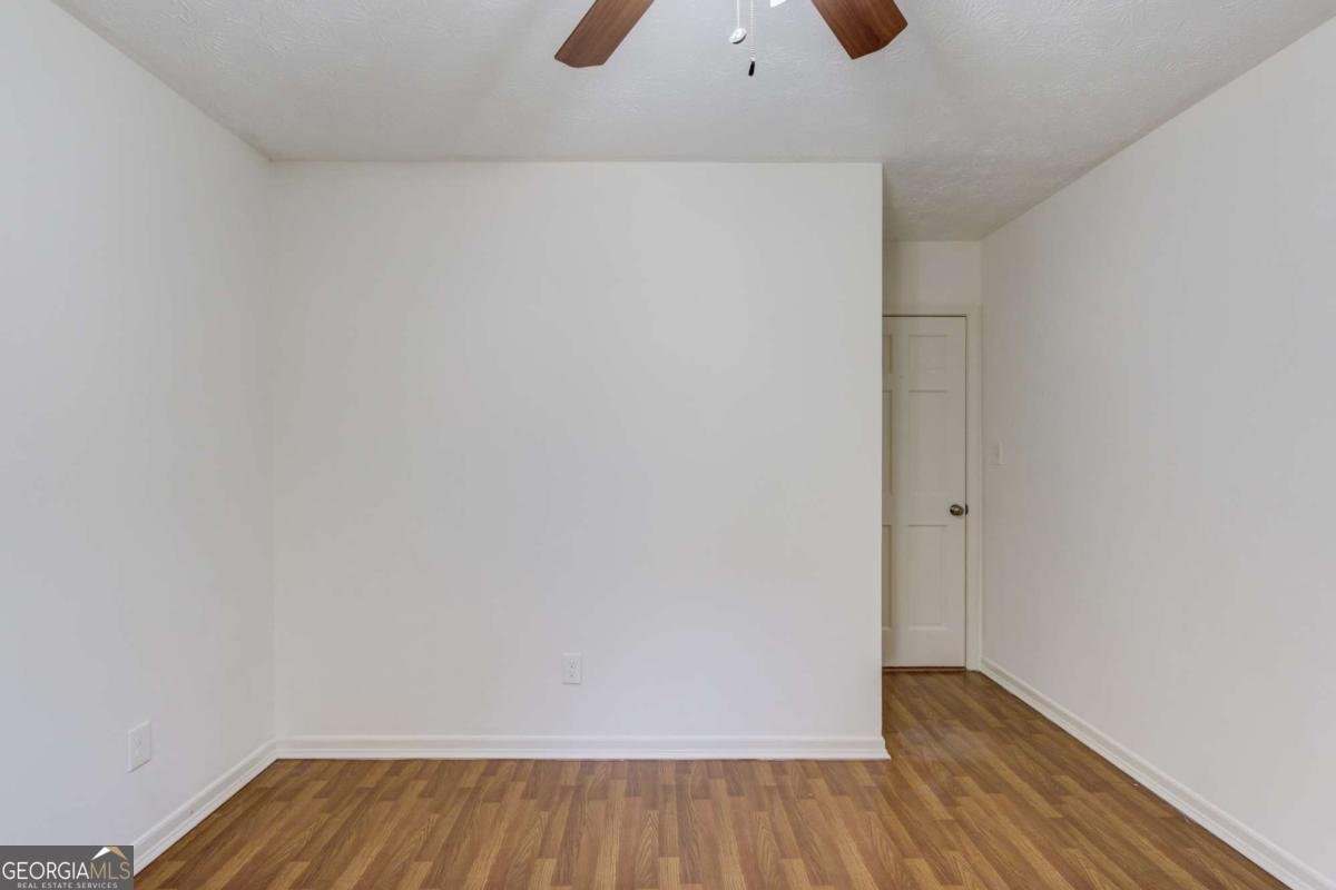 310 Lewis Circle Commerce - 30