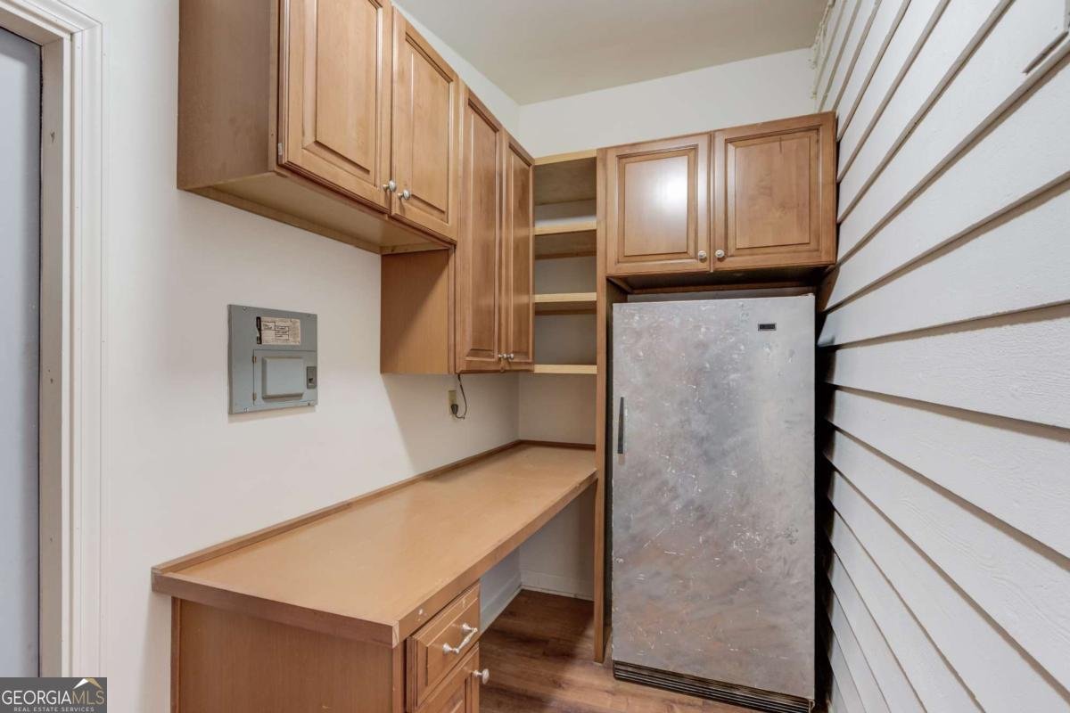 310 Lewis Circle Commerce - 32