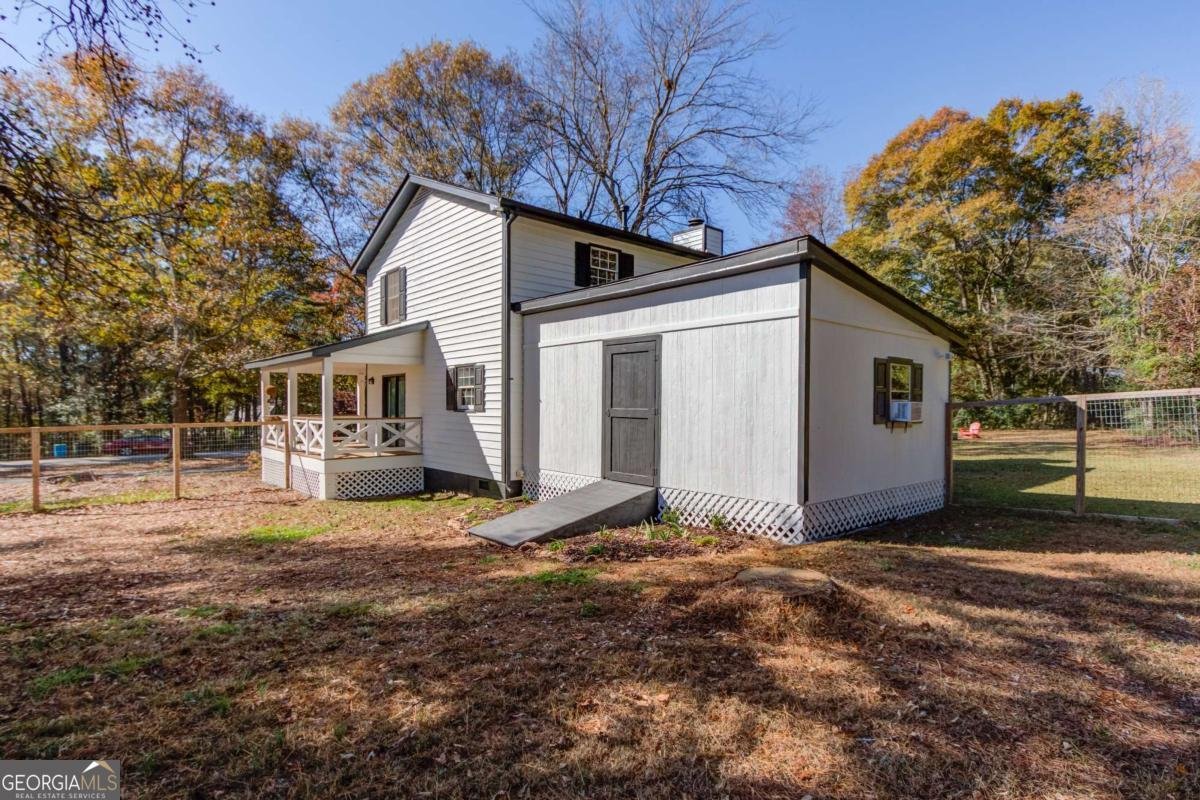 310 Lewis Circle Commerce - 35