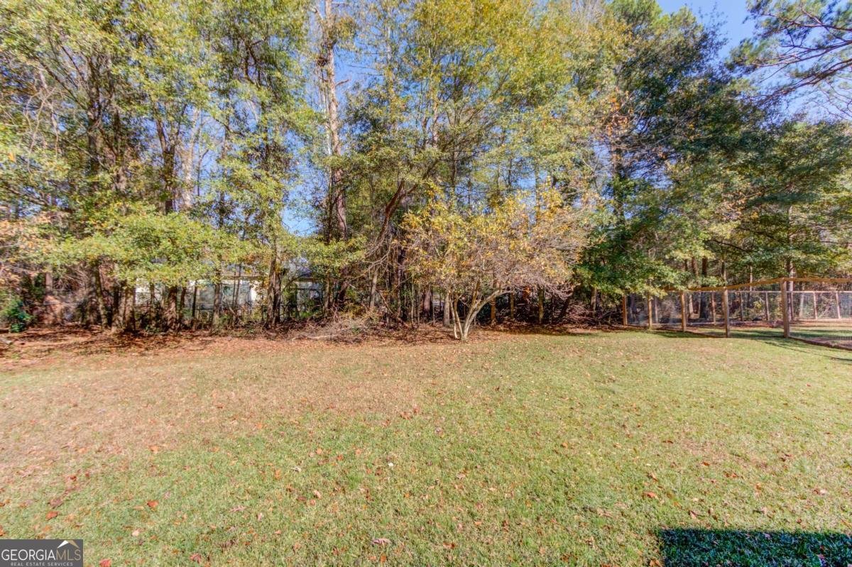 310 Lewis Circle Commerce - 38