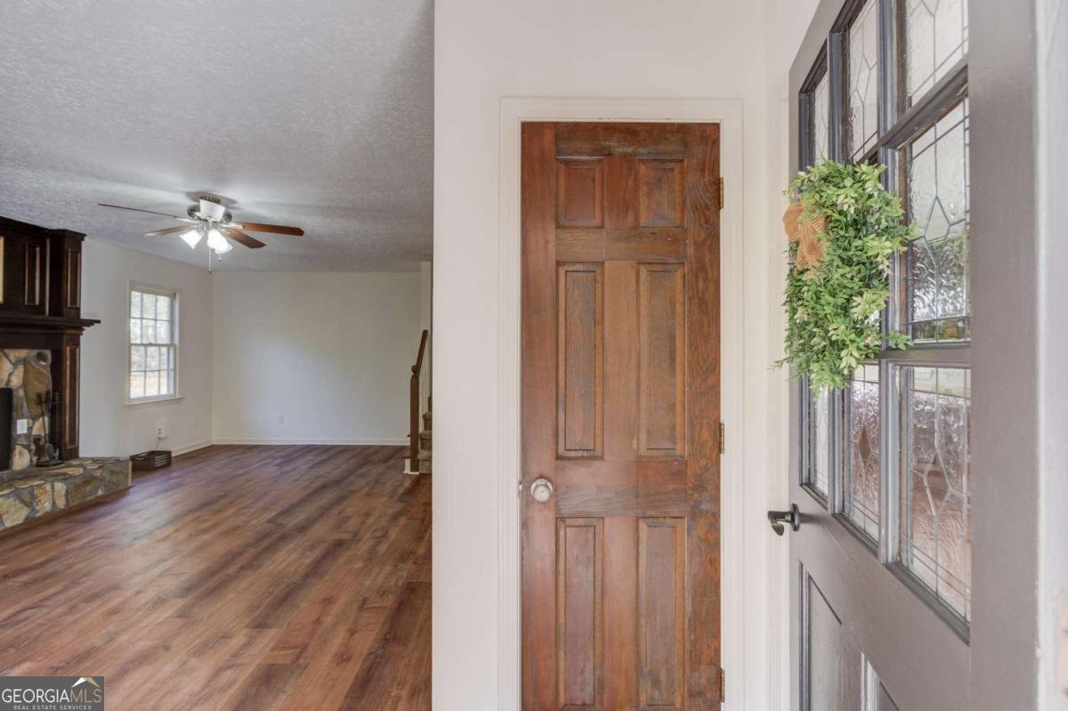 310 Lewis Circle Commerce - 8