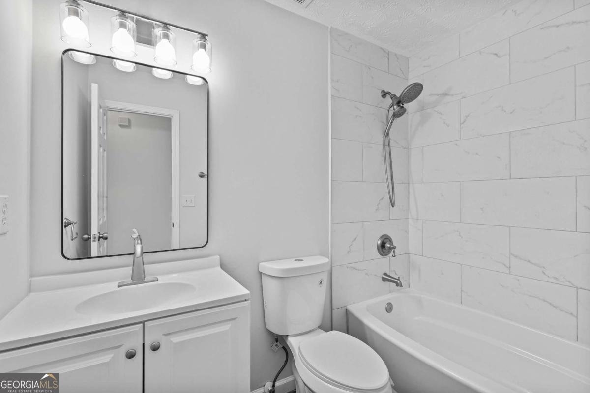 1897 Alcovy Trace Way Lawrenceville - 34