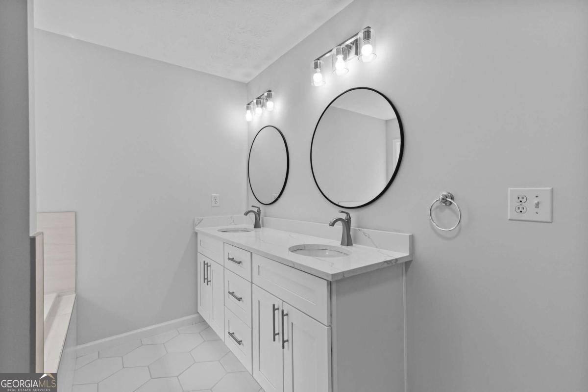 1897 Alcovy Trace Way Lawrenceville - 41