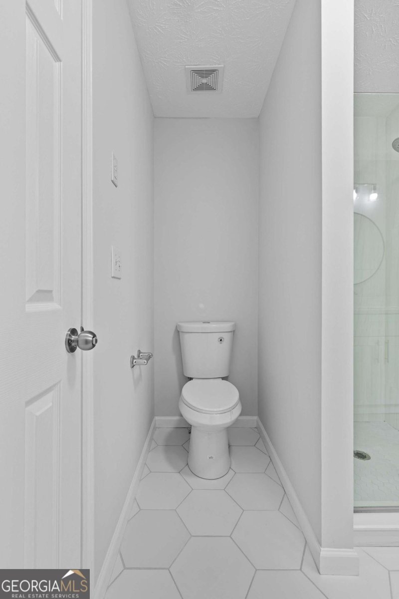 1897 Alcovy Trace Way Lawrenceville - 44