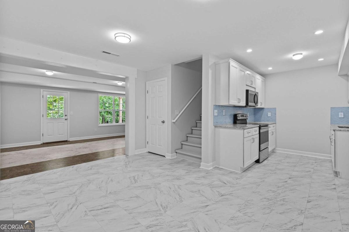 1897 Alcovy Trace Way Lawrenceville - 48