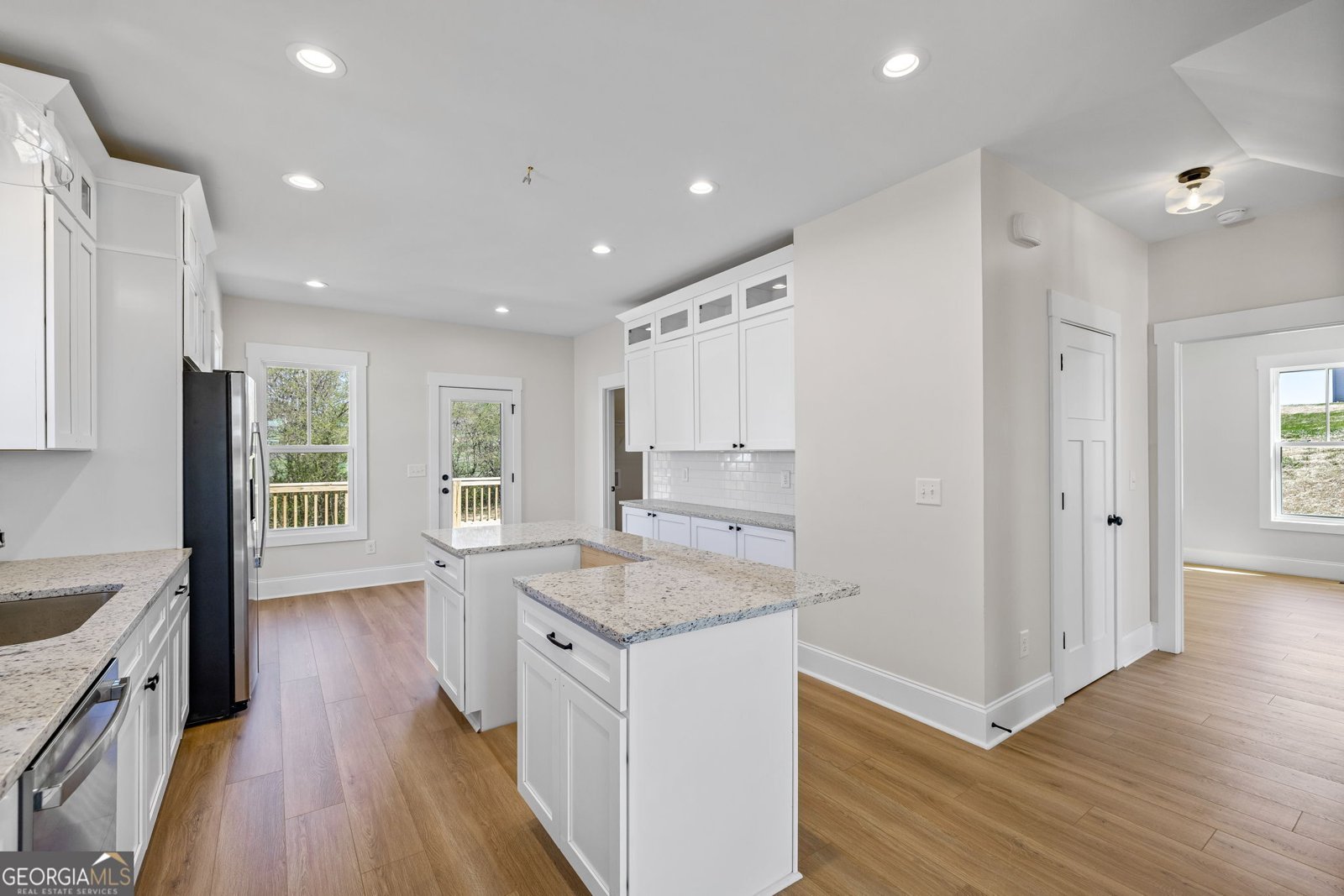 409 Roper Drive Clarkesville - 1