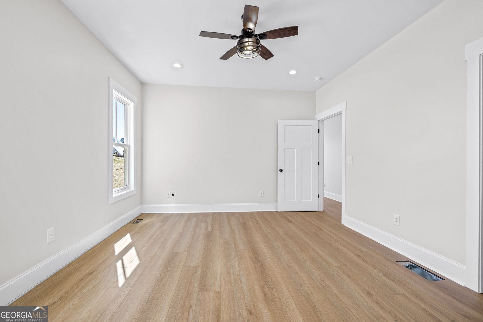 409 Roper Drive Clarkesville - 6