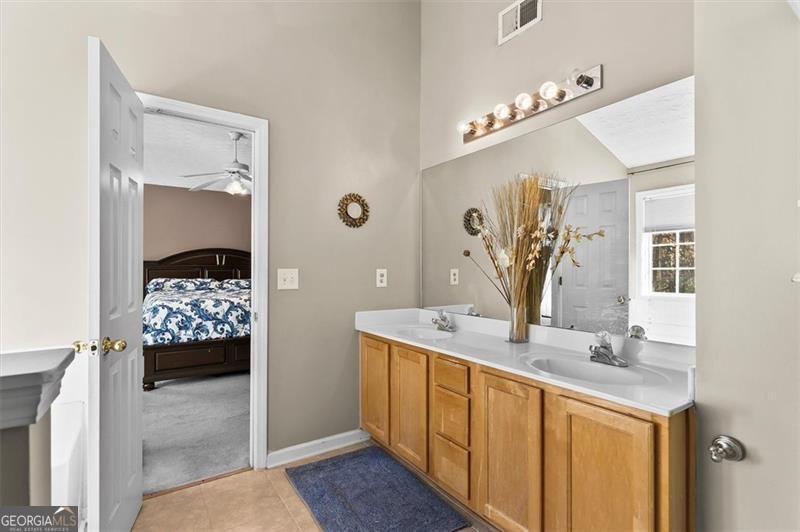 995 CHIMNEY TRACE Way Lawrenceville - 10