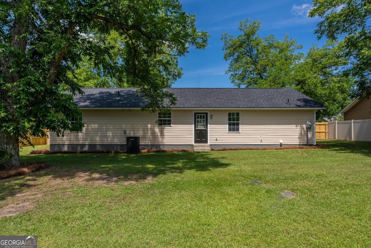 117 Royal Circle Fitzgerald - 11