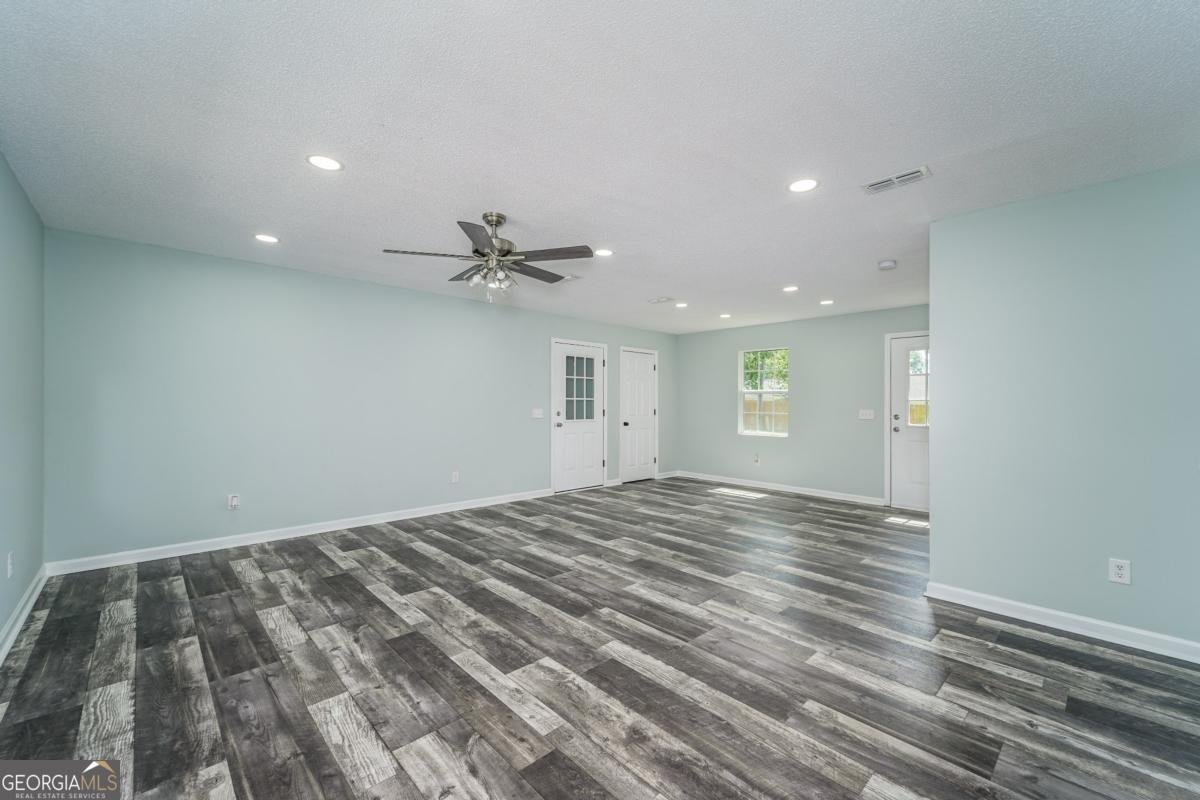 117 Royal Circle Fitzgerald - 15