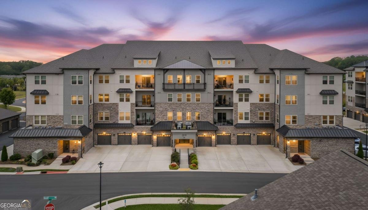 3211 Orwell Way Cumming - 1