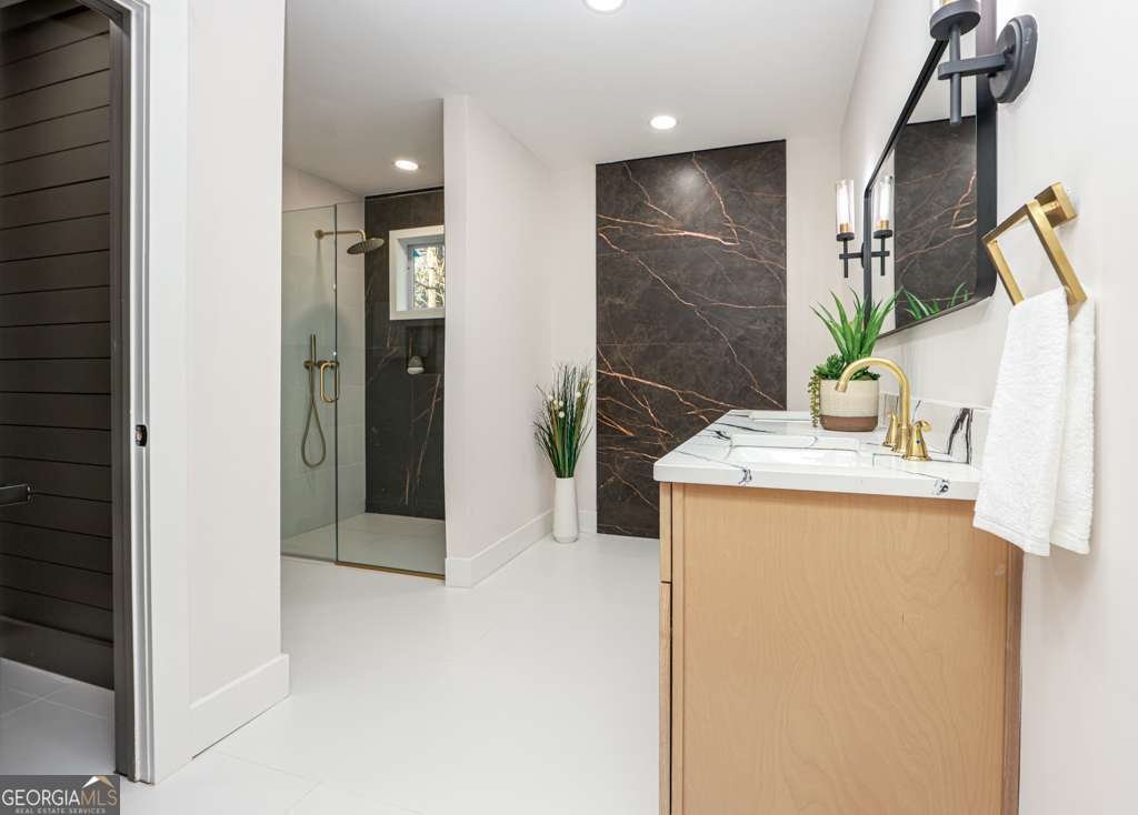 2566 Creekwood Terrace Decatur - 32