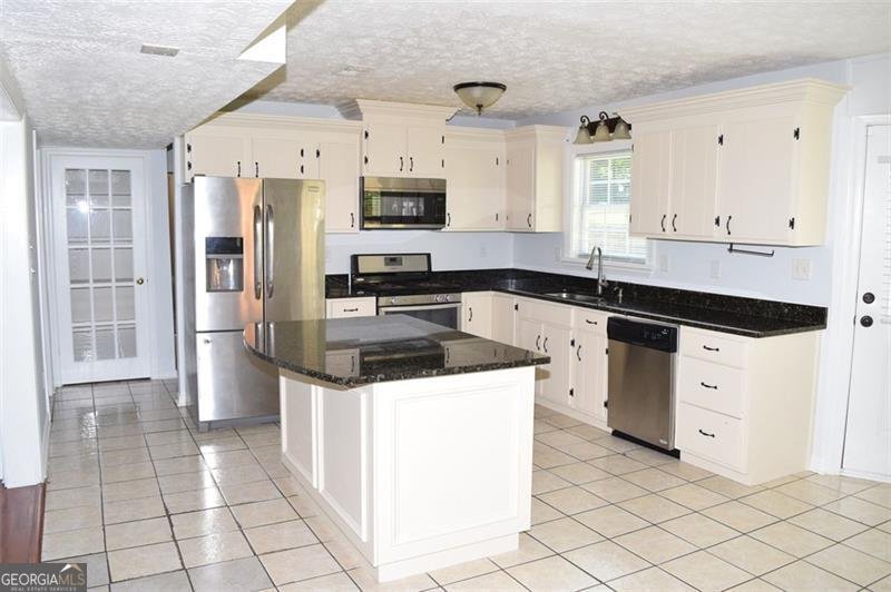 2554 Red Barn Road Marietta - 4