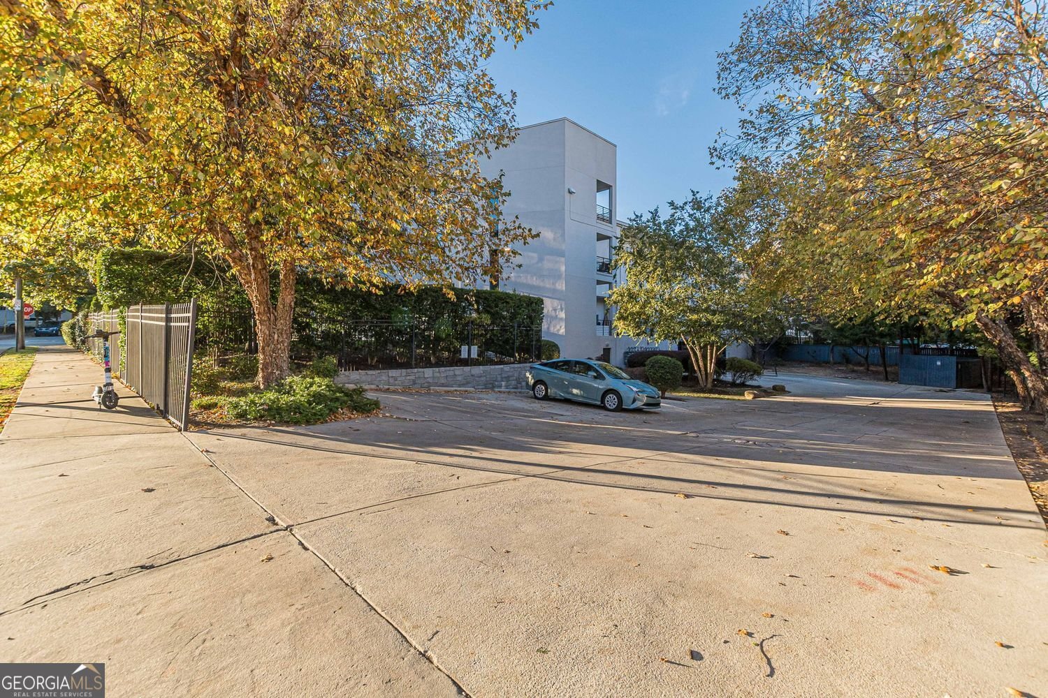 455 Glen Iris Drive Atlanta - 95