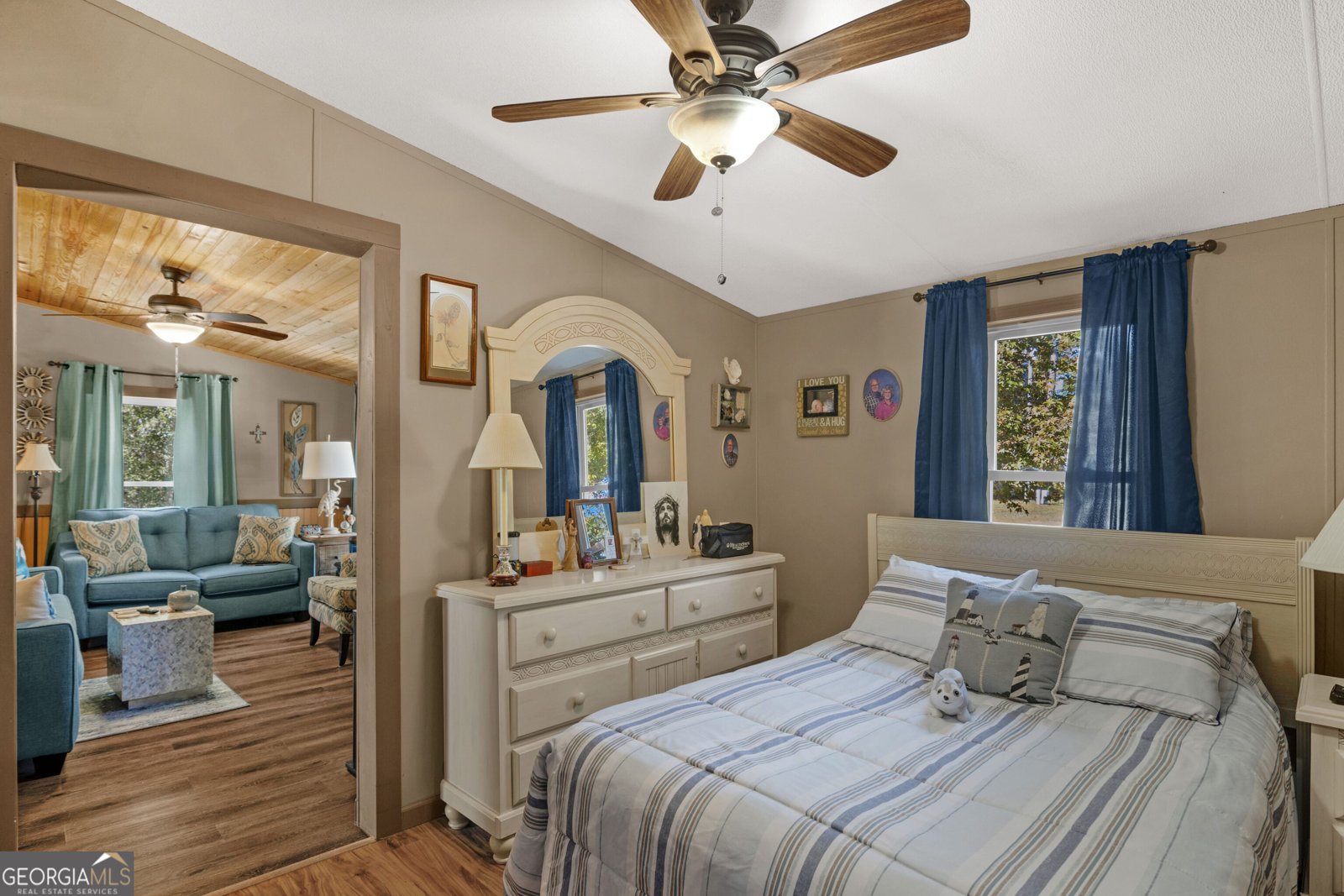 1264 Jones Way Darien - 24