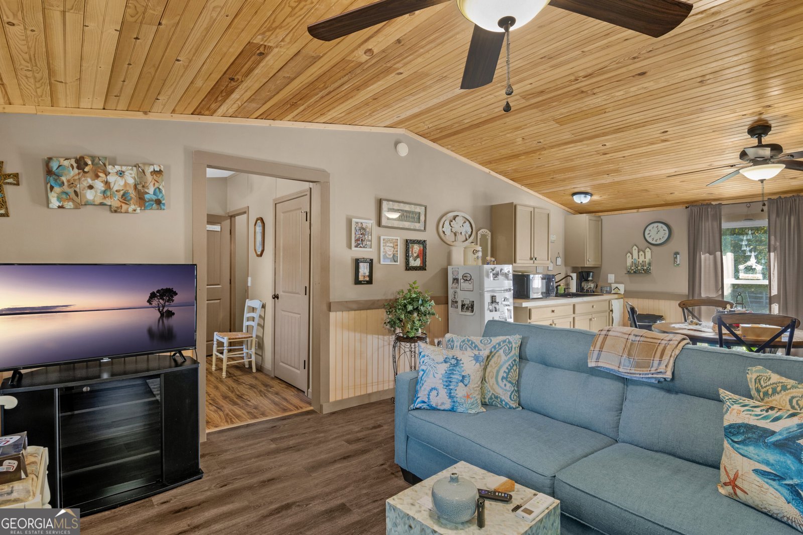 1264 Jones Way Darien - 26