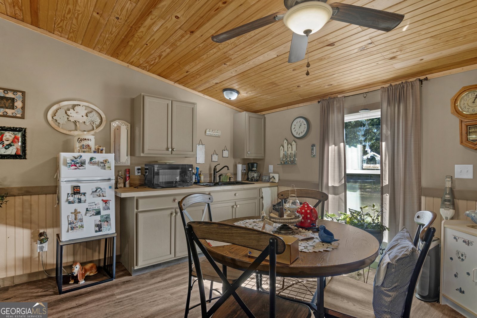 1264 Jones Way Darien - 28