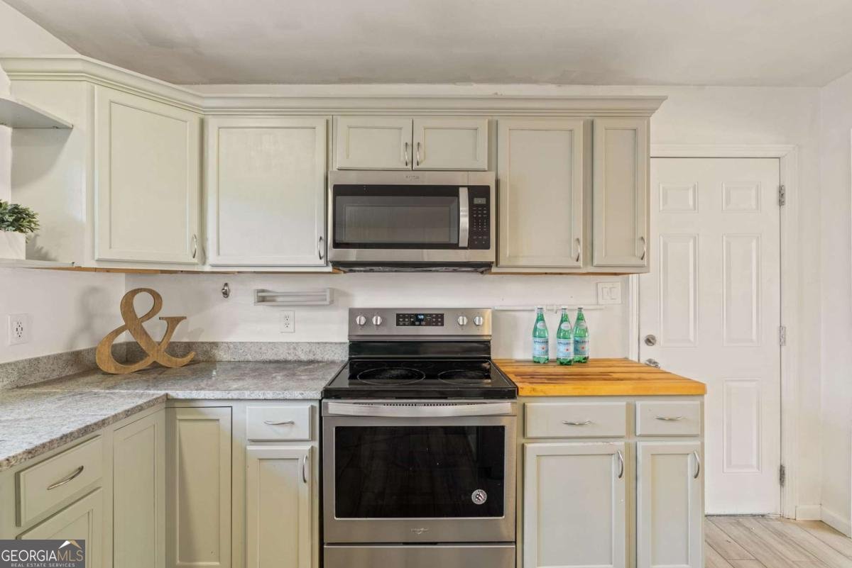 6739 Kull Drive Lithia Springs - 14