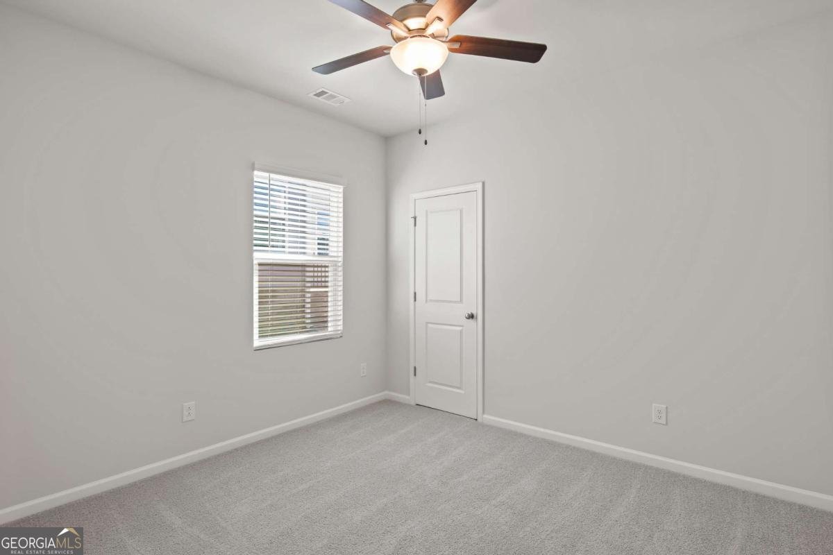 488 Village Lane Fairburn - 17