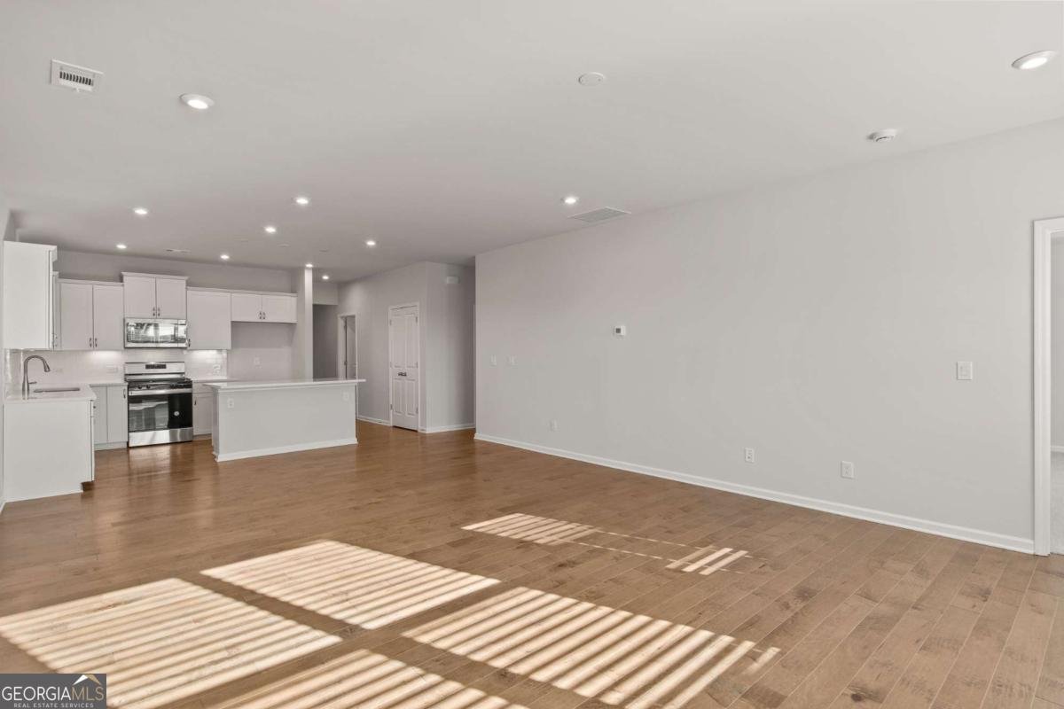 488 Village Lane Fairburn - 7