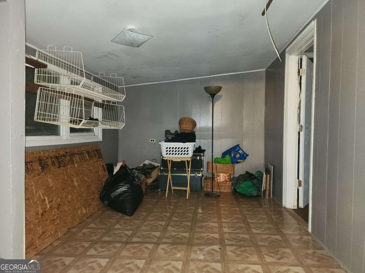 6745 Camp Valley Road Riverdale - 24