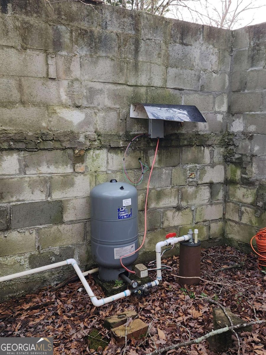 6745 Camp Valley Road Riverdale - 40