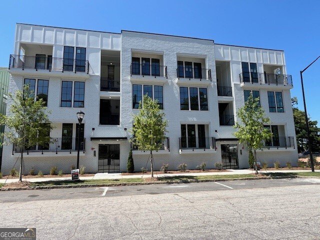 991 Bibbs Circle Atlanta - main photo