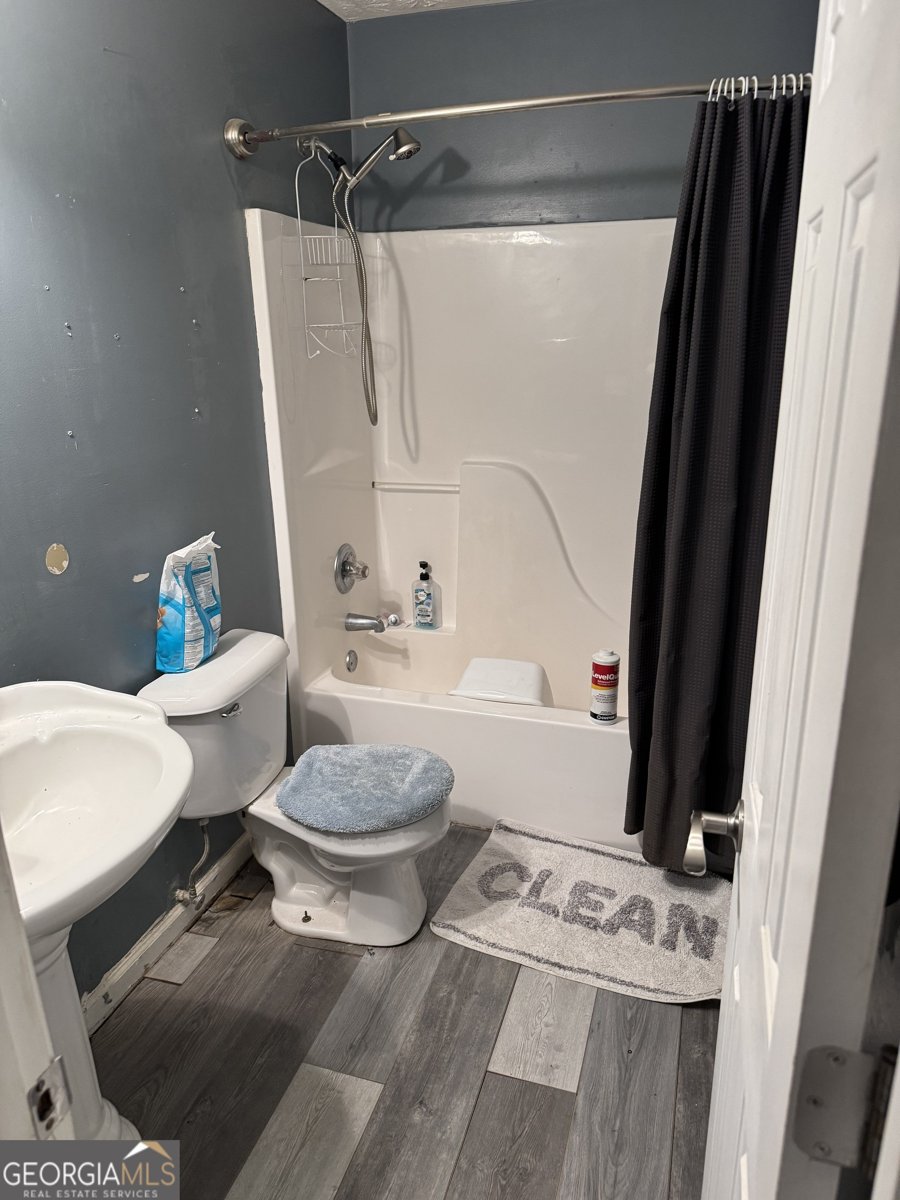 2036 Ross Lane Locust Grove - 10