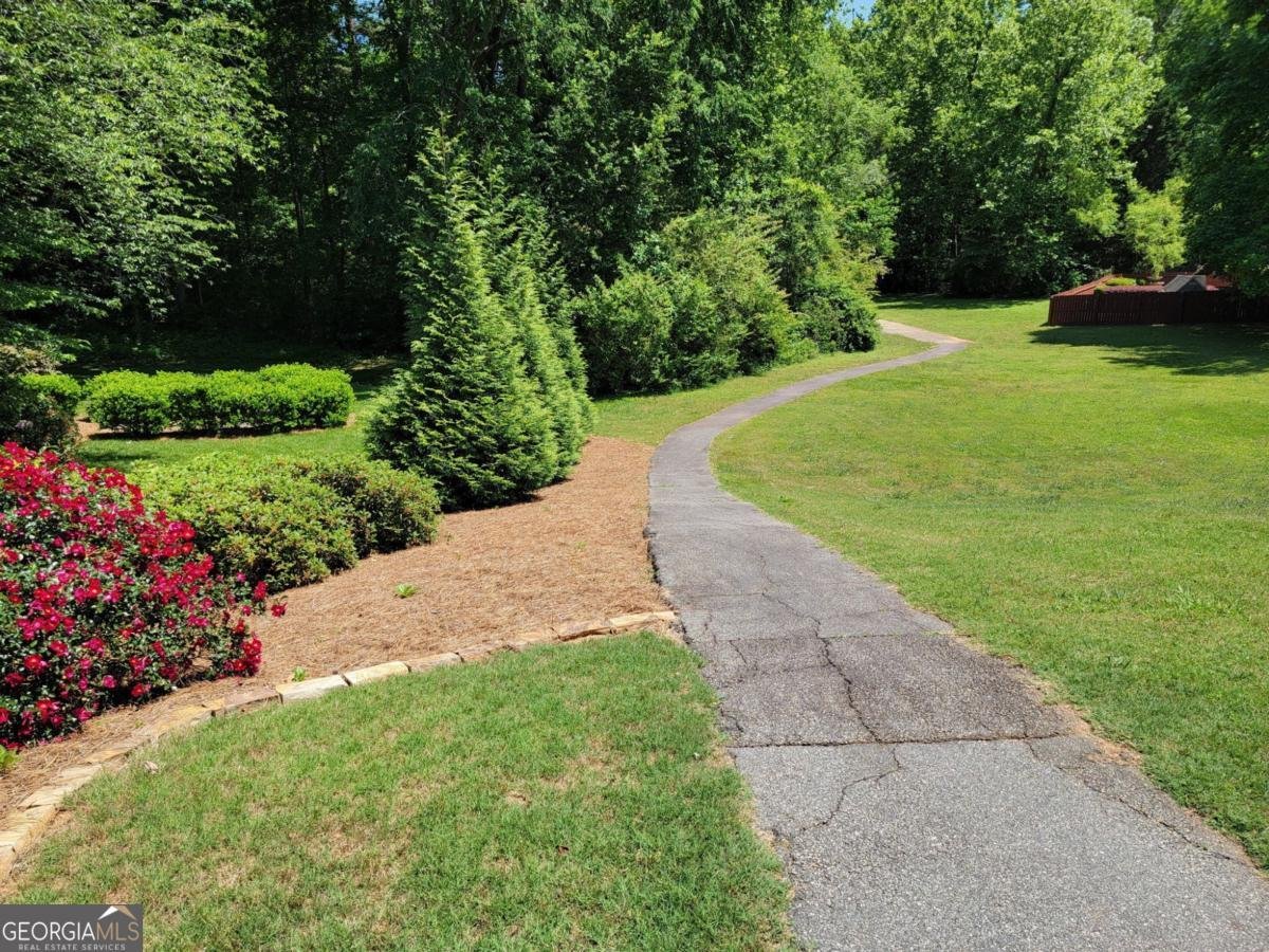 4591 Willow Oak Trail Powder Springs - 45