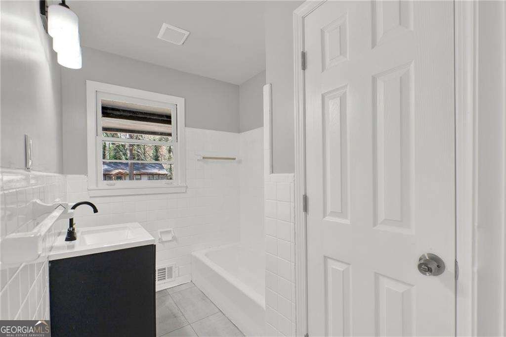 1944 Wells Drive Atlanta - 21