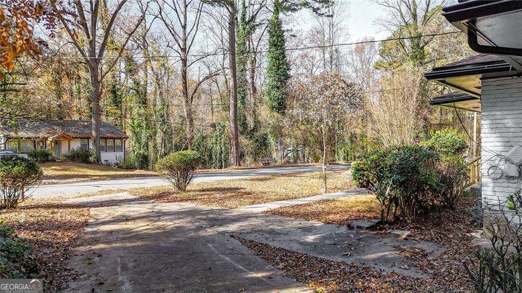 1944 Wells Drive Atlanta - 34