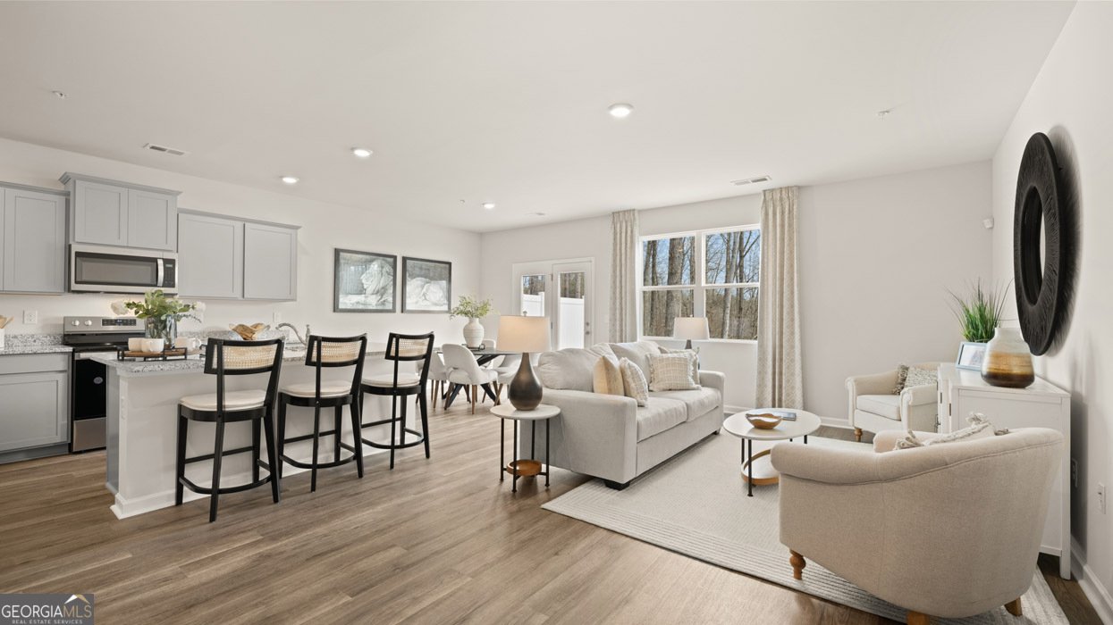 266 Sound Circle Stockbridge - 15