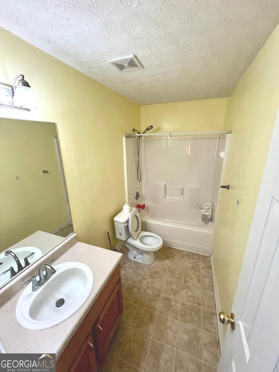 1145 Larkspur Drive Locust Grove - 14