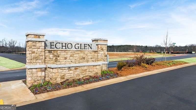 270 Sound Circle Stockbridge - 36