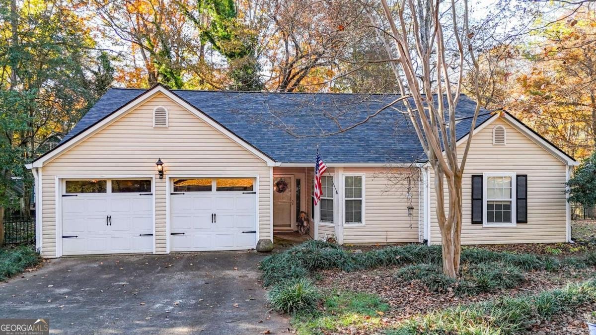 210 Brolley Woods Drive Woodstock - 1