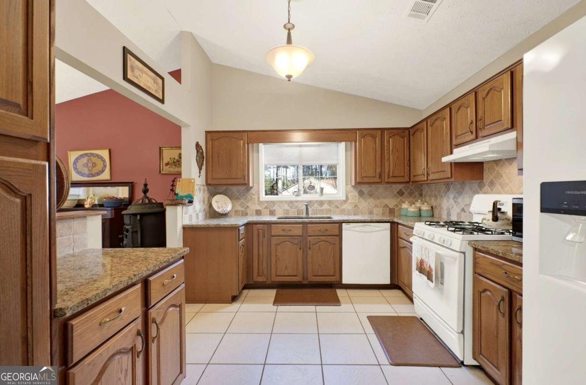 210 Brolley Woods Drive Woodstock - 13