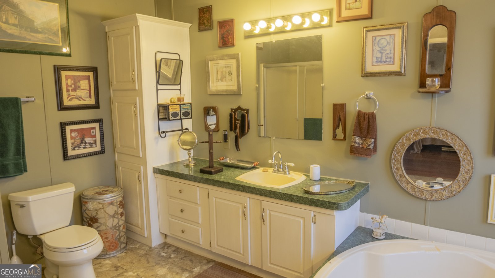 2717 Mount Pilgrim Road Greenville - 38