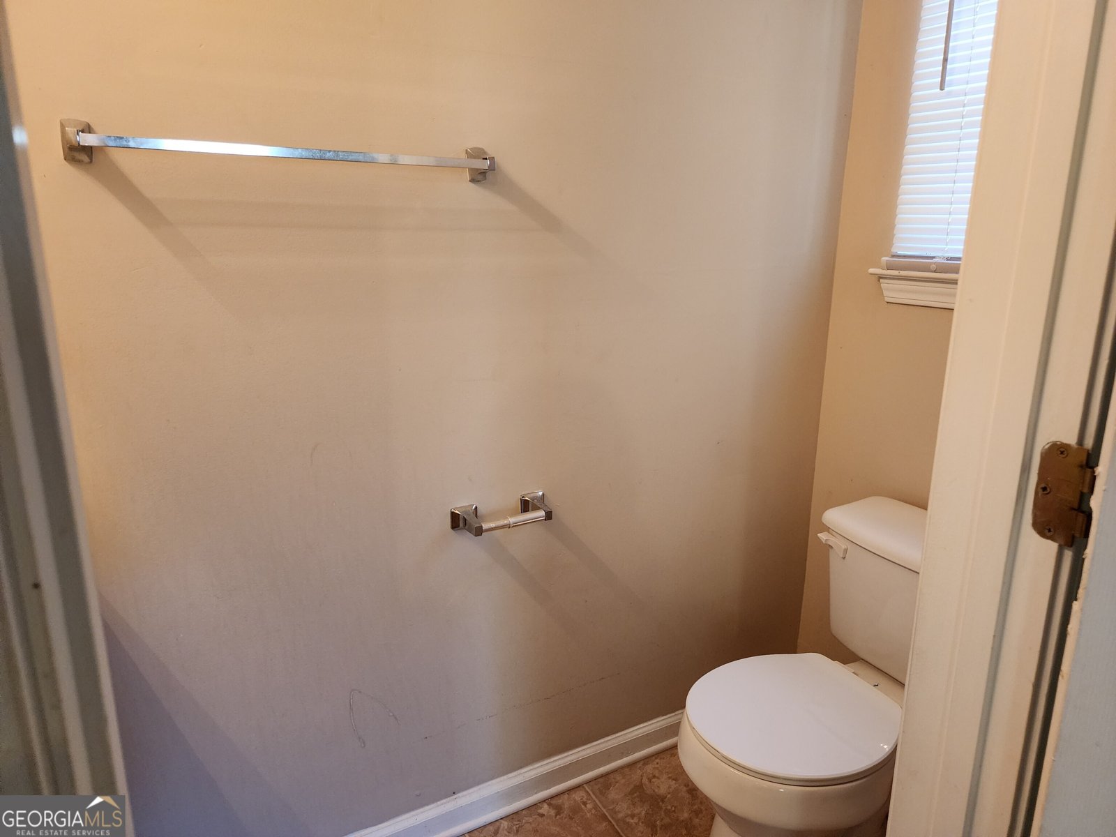 2816 Two Lake Circle College Park - 11