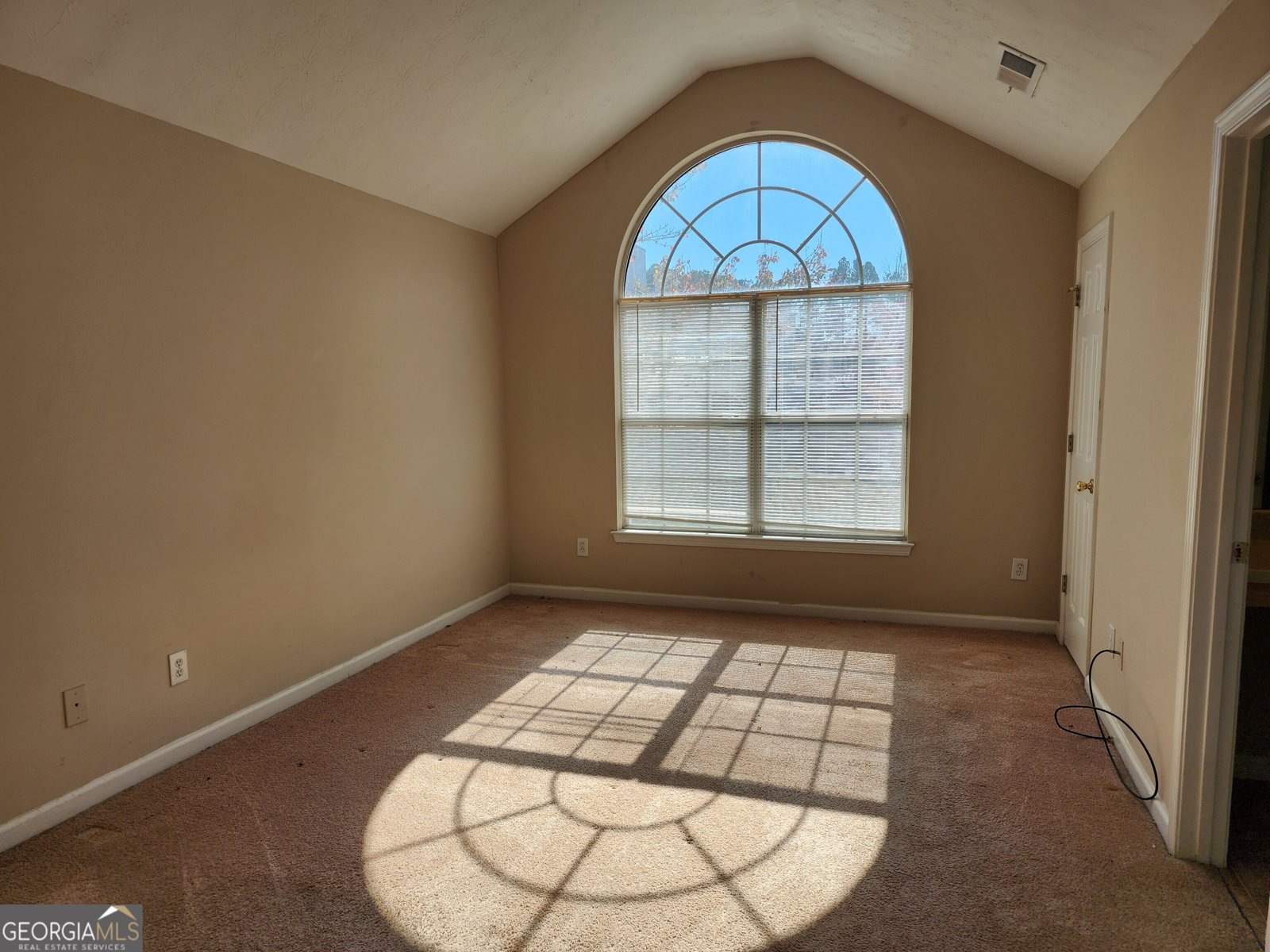 2816 Two Lake Circle College Park - 13