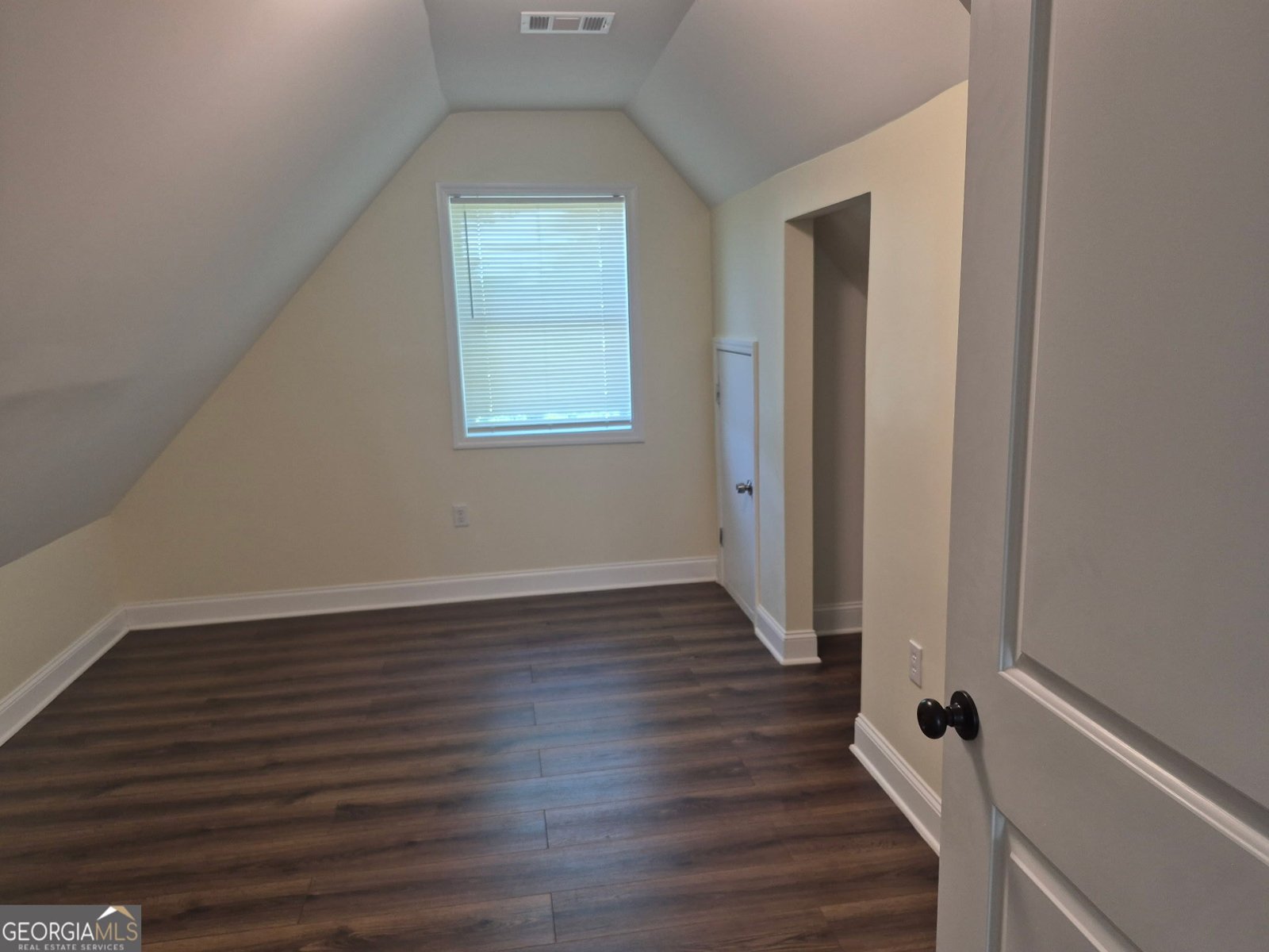 395 Elm Street Commerce - 11