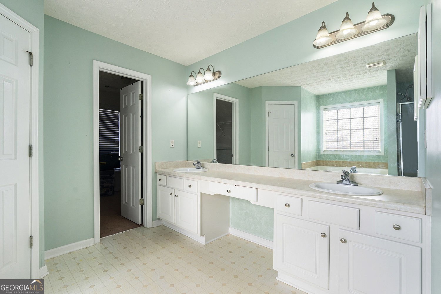 1359 River Club Drive Conyers - 27