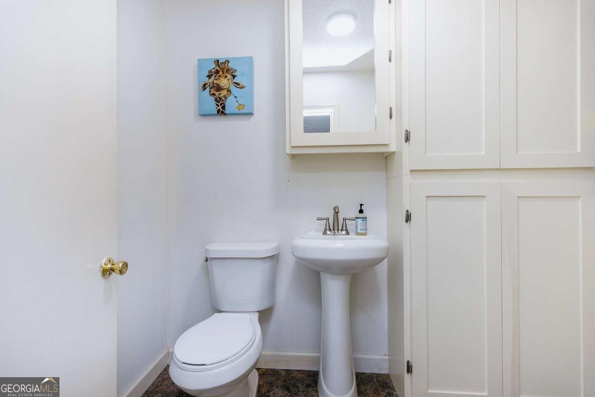 4880 Sherman Allen Road Gainesville - 28