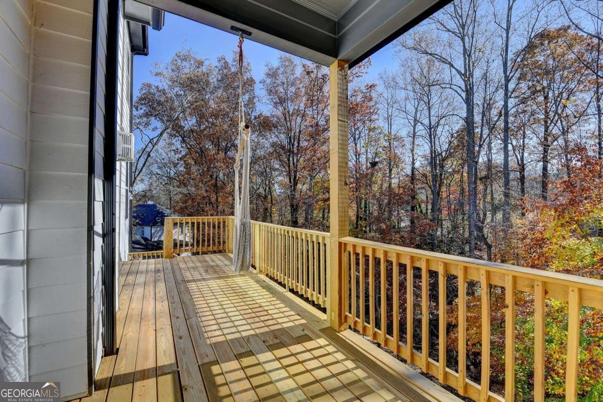 6181 Shoreland Circle Buford - 66