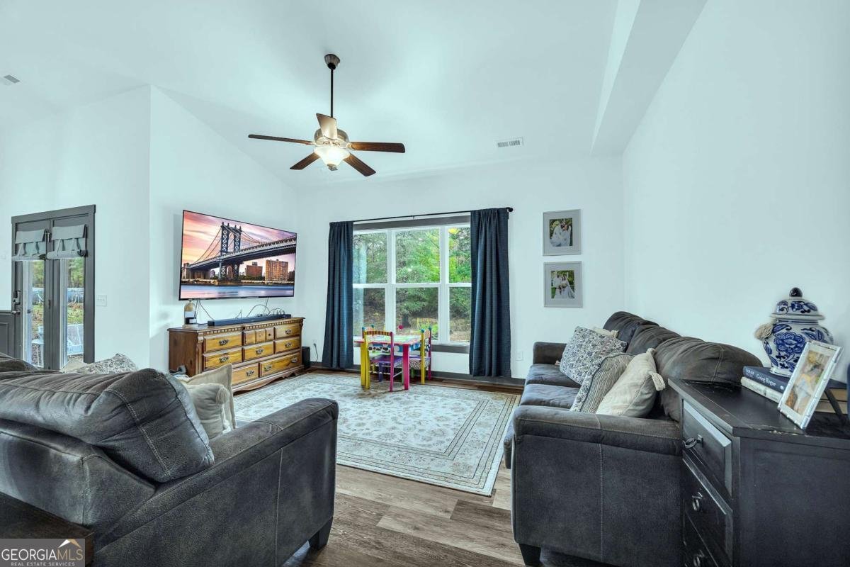 153 Point Circle Hartwell - 10